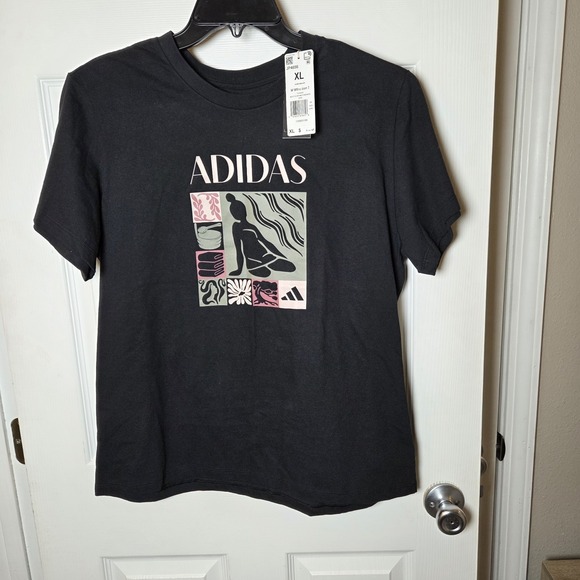adidas Tops - Adidas sz XL women's icon grapic t-shirt NWT blk/grn/pink casual 100% cotton